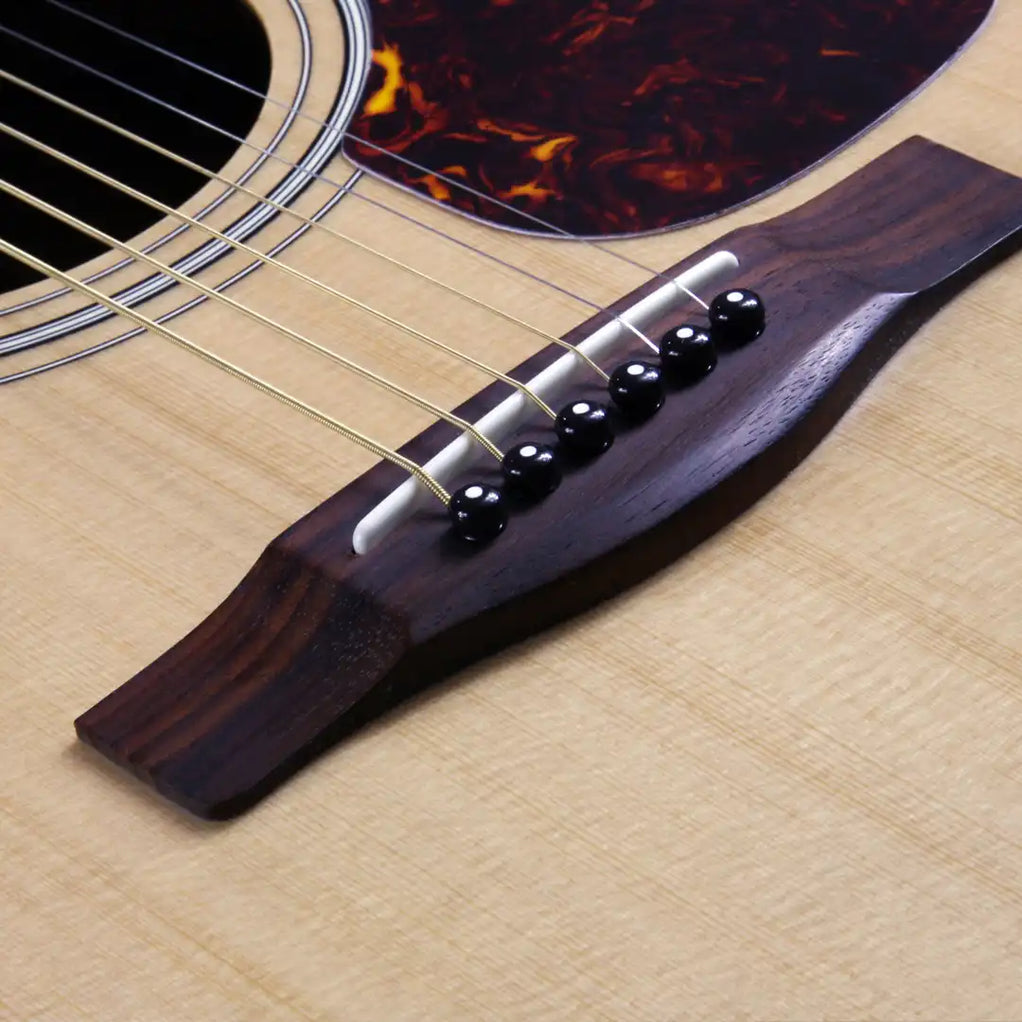 Yamaha F600 Acoustic Guitar