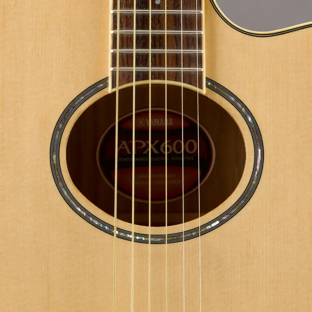 Yamaha APX600 Natural Acoustic Guitar